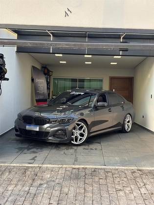 BMW 320i 2.0 16V TURBO GASOLINA M SPORT AUTOMÁTICO